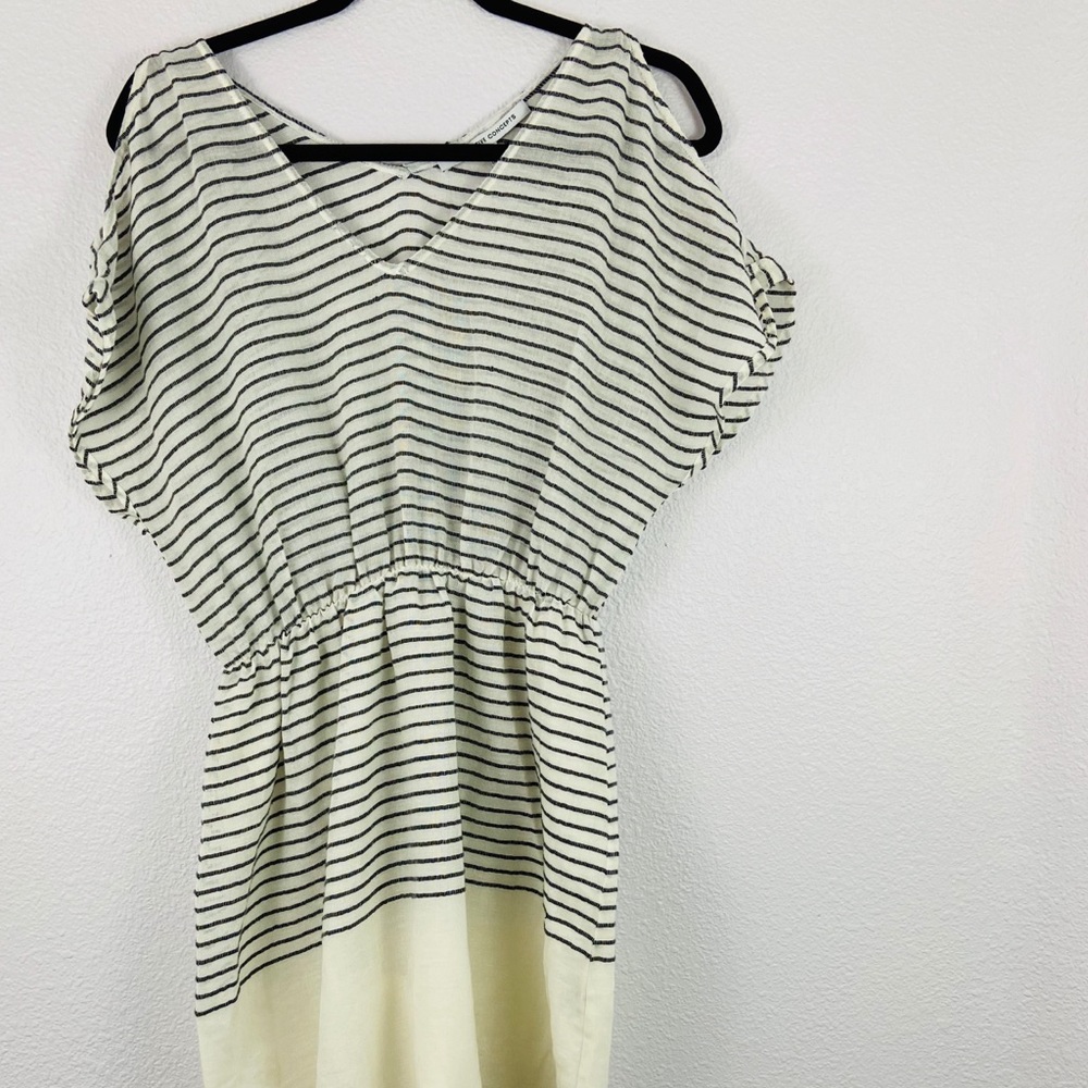 Dress - Picture 6 of 8